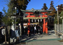 箭弓神社　へ