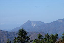 雨飾山　へ