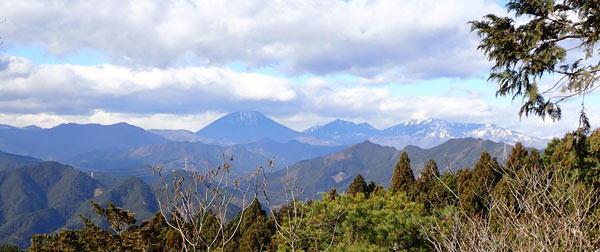 日光連山　へ